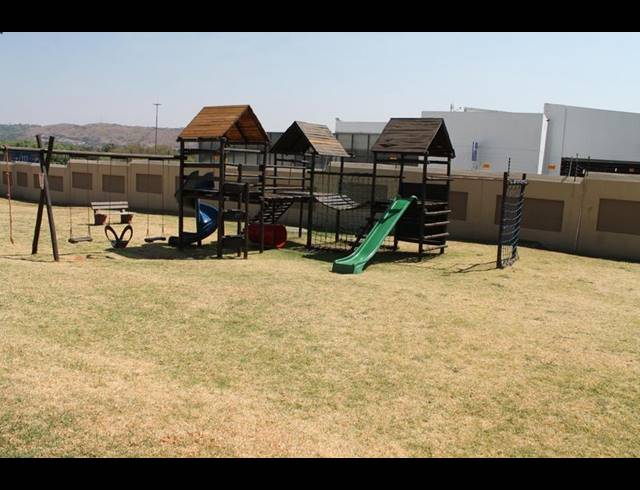 2 BEDROOM TOWNHOUSE FOR SALE IN ORIEL